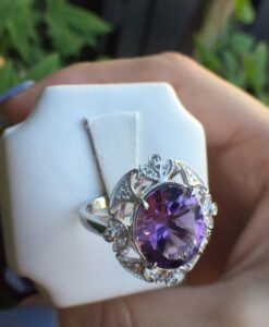 18k White Gold 4.37ct Amethyst & VS Diamonds Ring