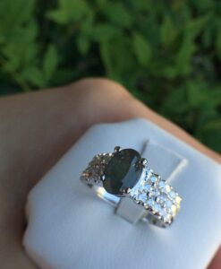 18k White Gold 2.23ct Alexandrite & Diamonds Ring