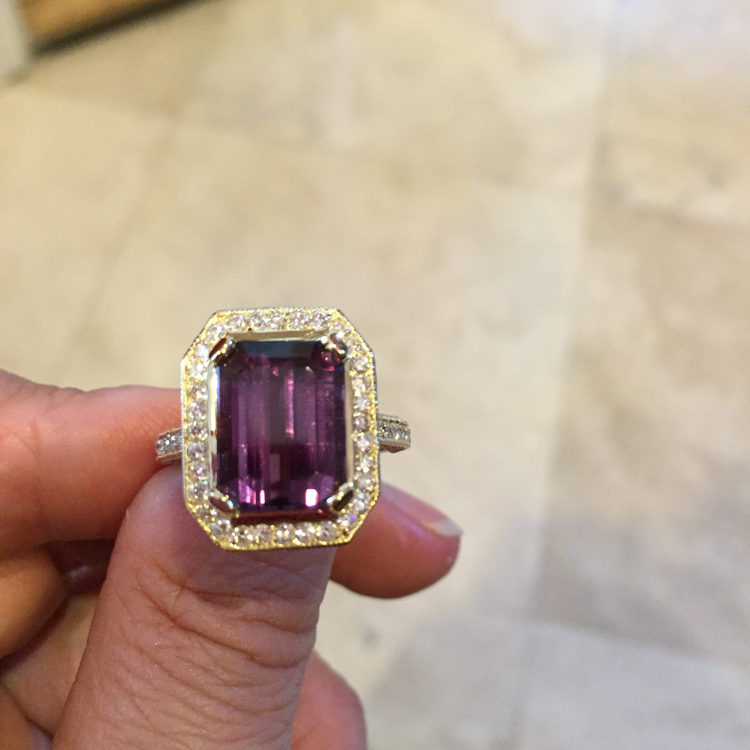 18k Yellow Gold 7.50ct GIA Certified Purple Tourmaline And Diamonds Ring - Image 2