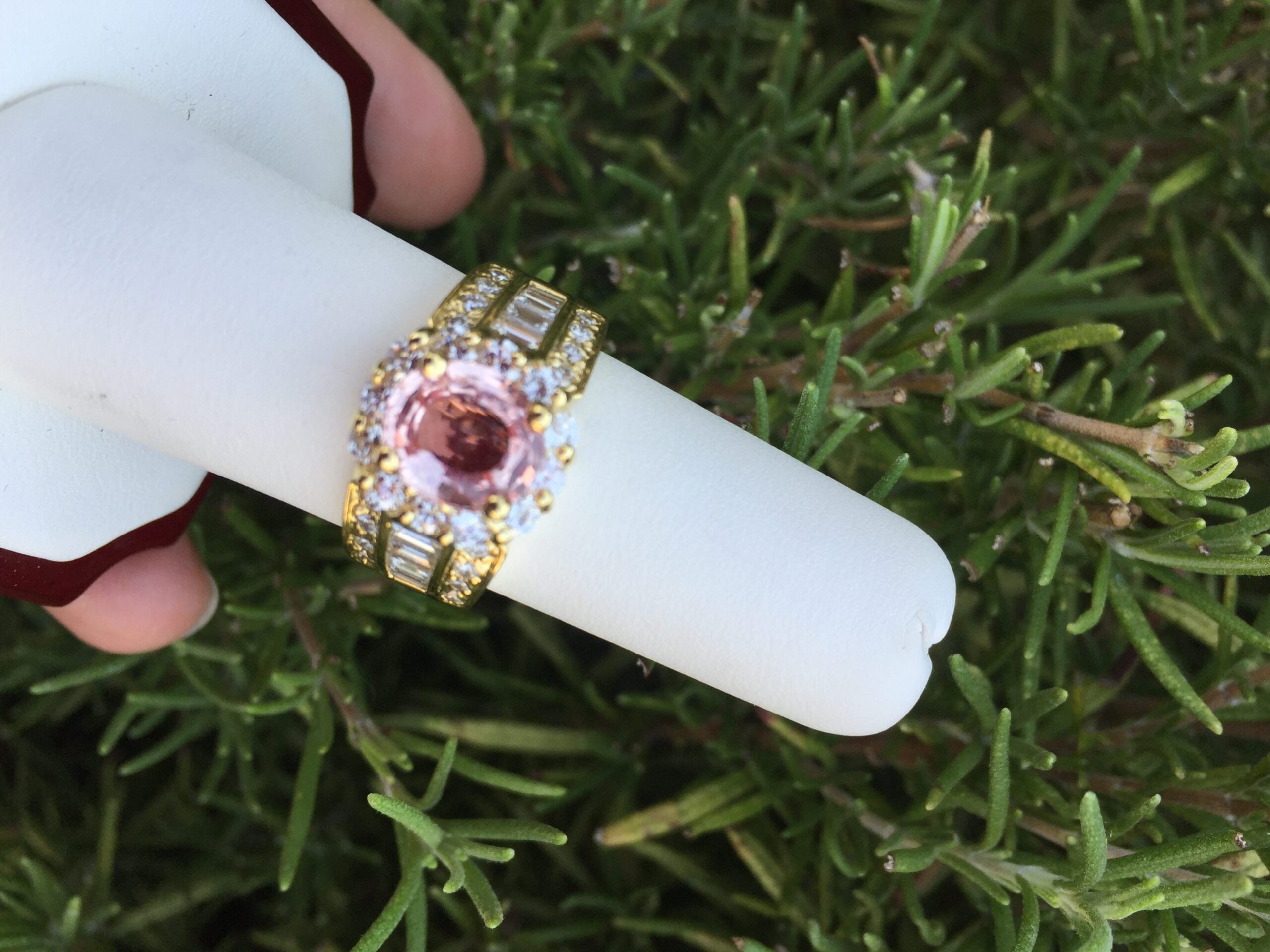 18k Yellow Gold 3.7ct GIA Certified Padparadscha Sapphire & Diamonds Ring