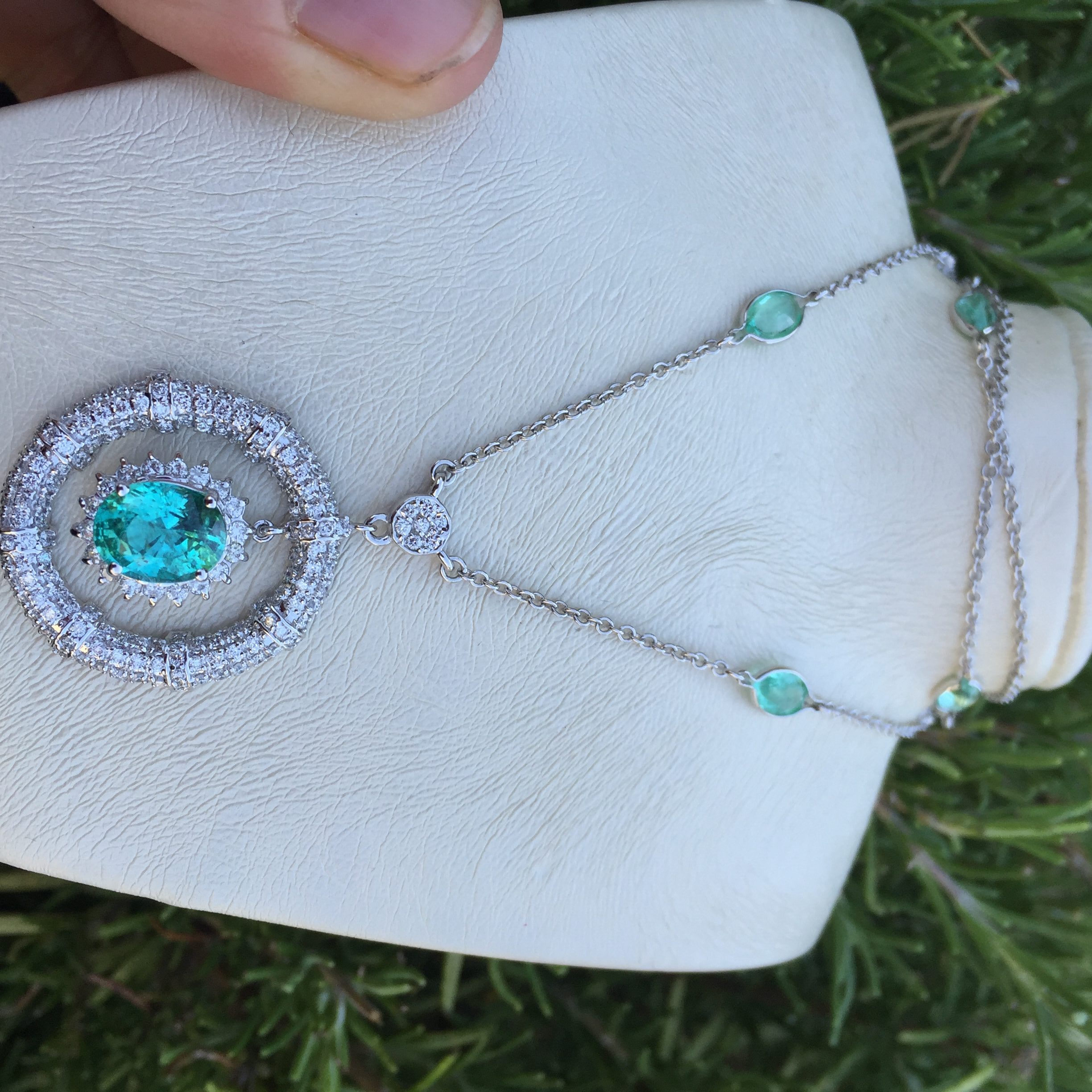 18k White Gold 6.03ct GIA Certified Museum Grade Paraiba & Diamonds Necklace