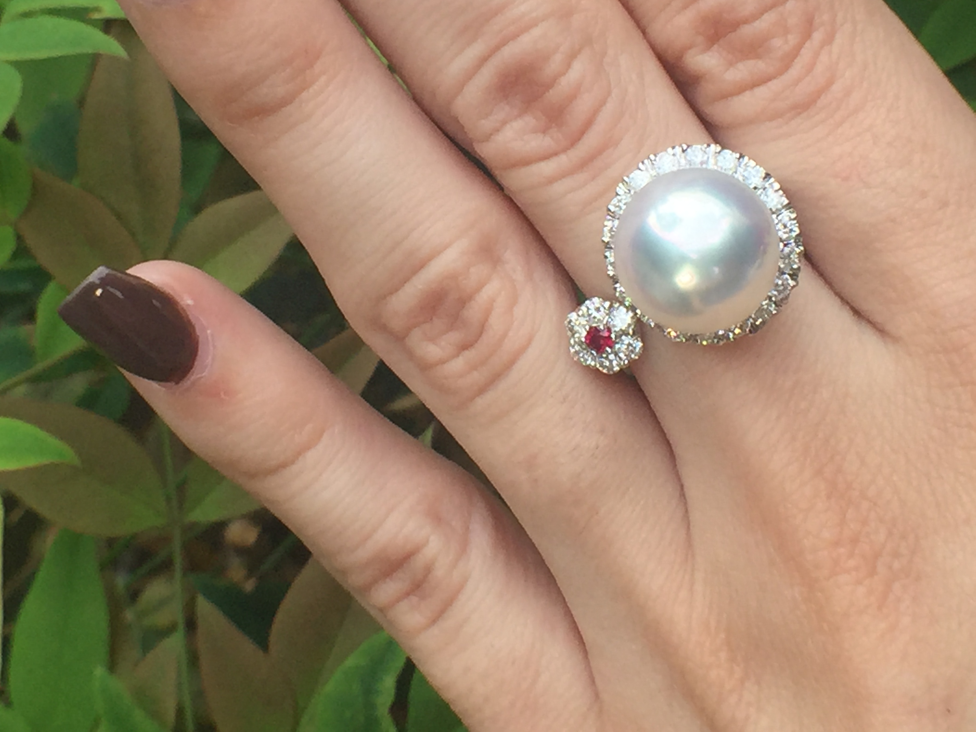 14k White Gold 0.68ct South Sea Pearl, Ruby & Diamonds Ring - Image 7