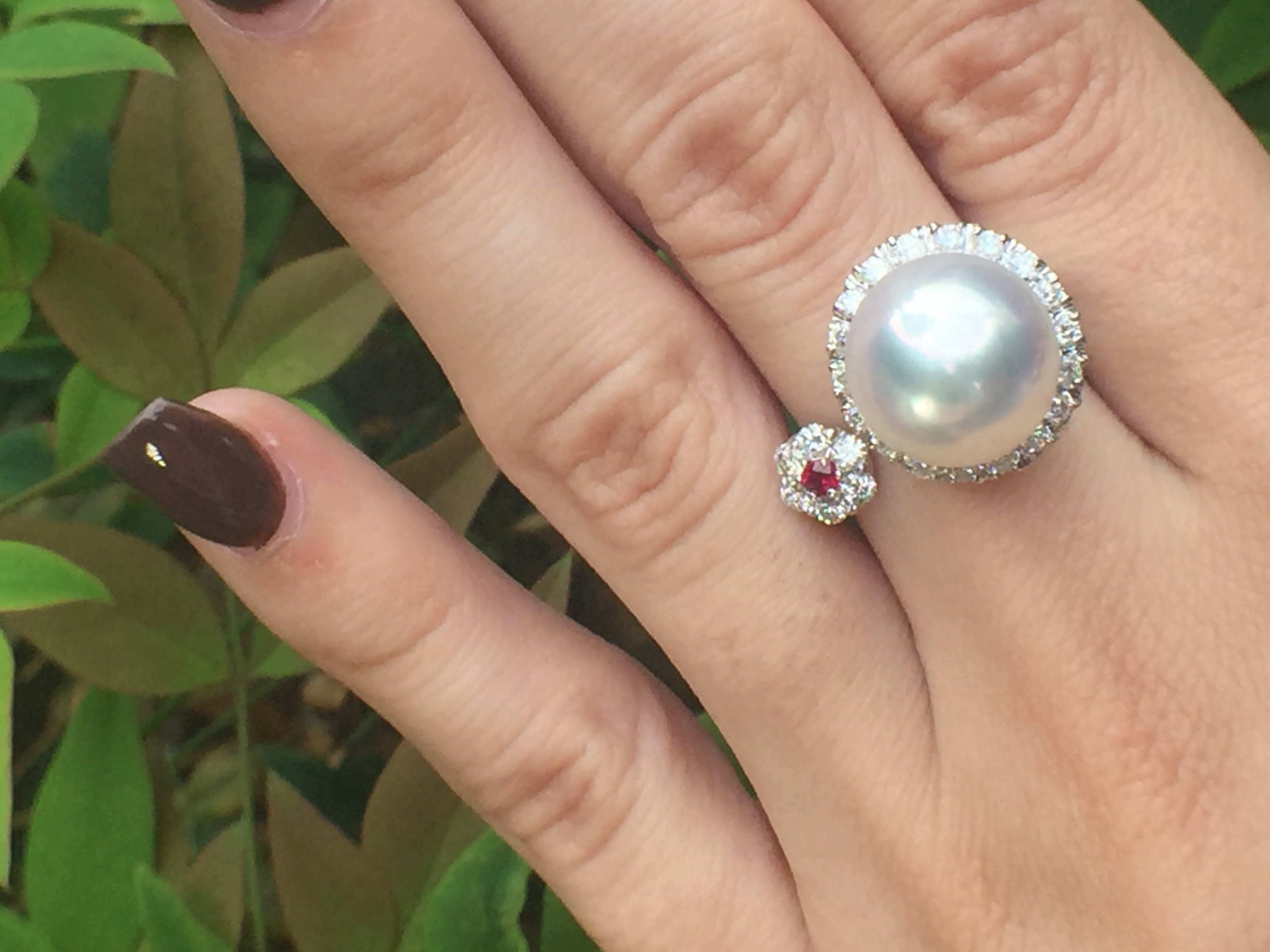 14k White Gold 0.68ct South Sea Pearl, Ruby & Diamonds Ring - Image 6