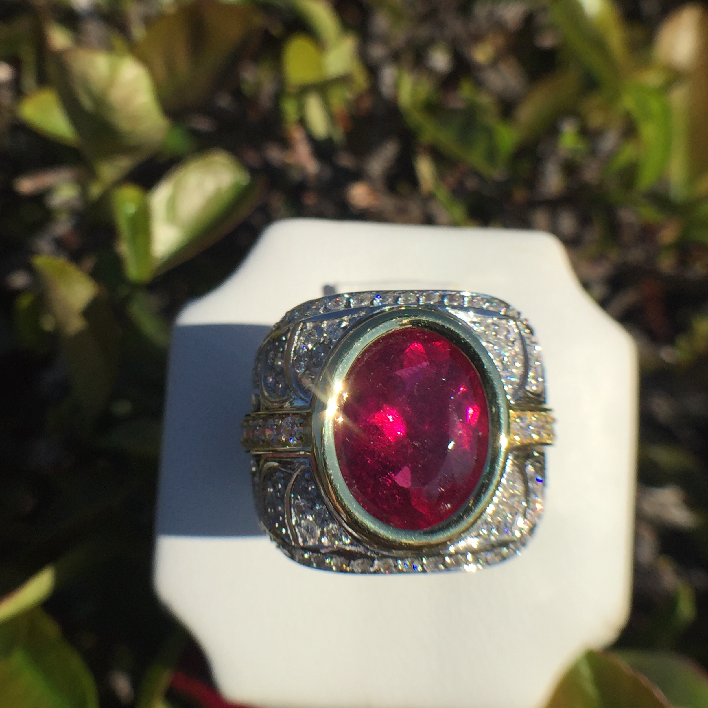 18k White & Yellow Gold 6.34ct Rubellite & VS Diamonds Ring - Image 2