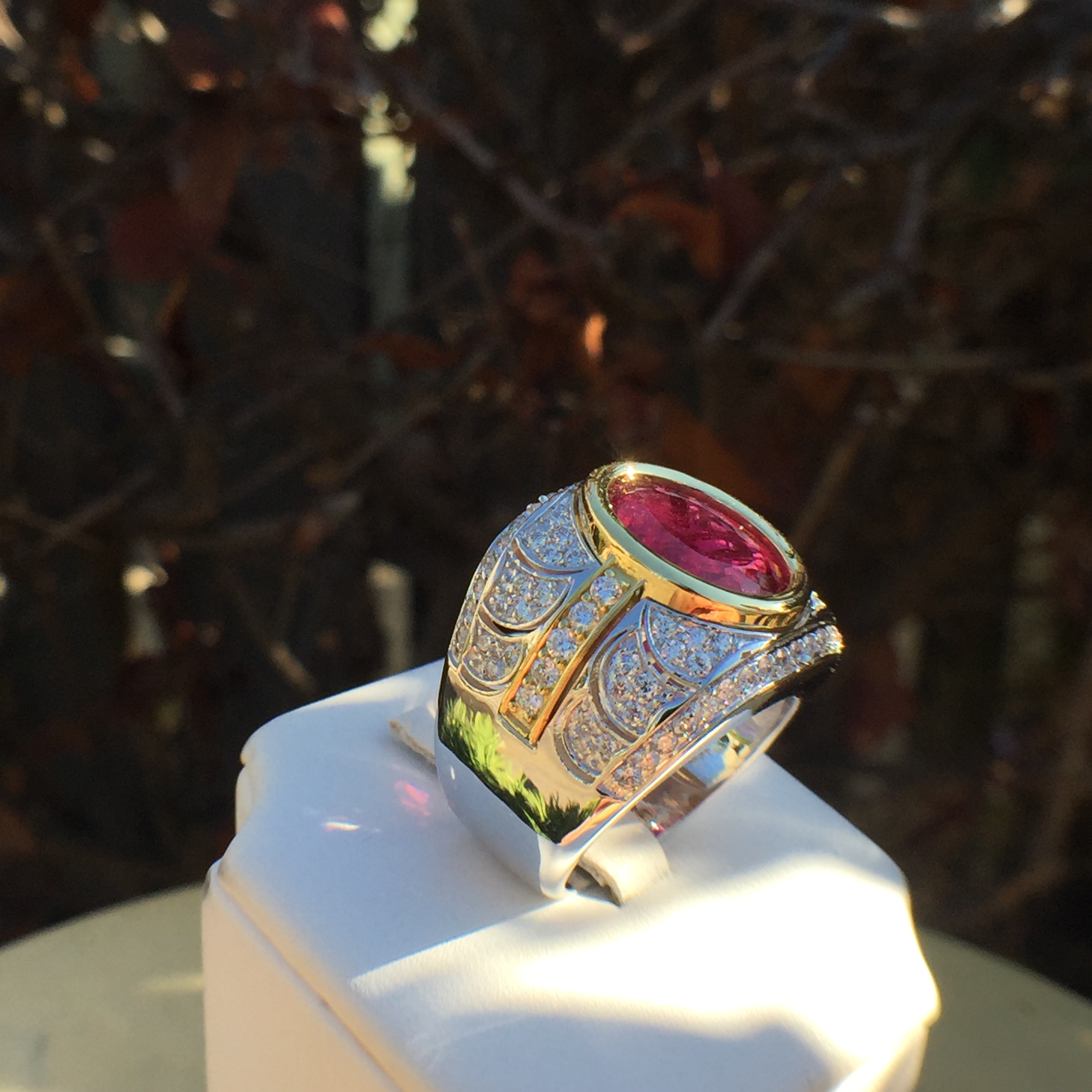 18k White & Yellow Gold 6.34ct Rubellite & VS Diamonds Ring