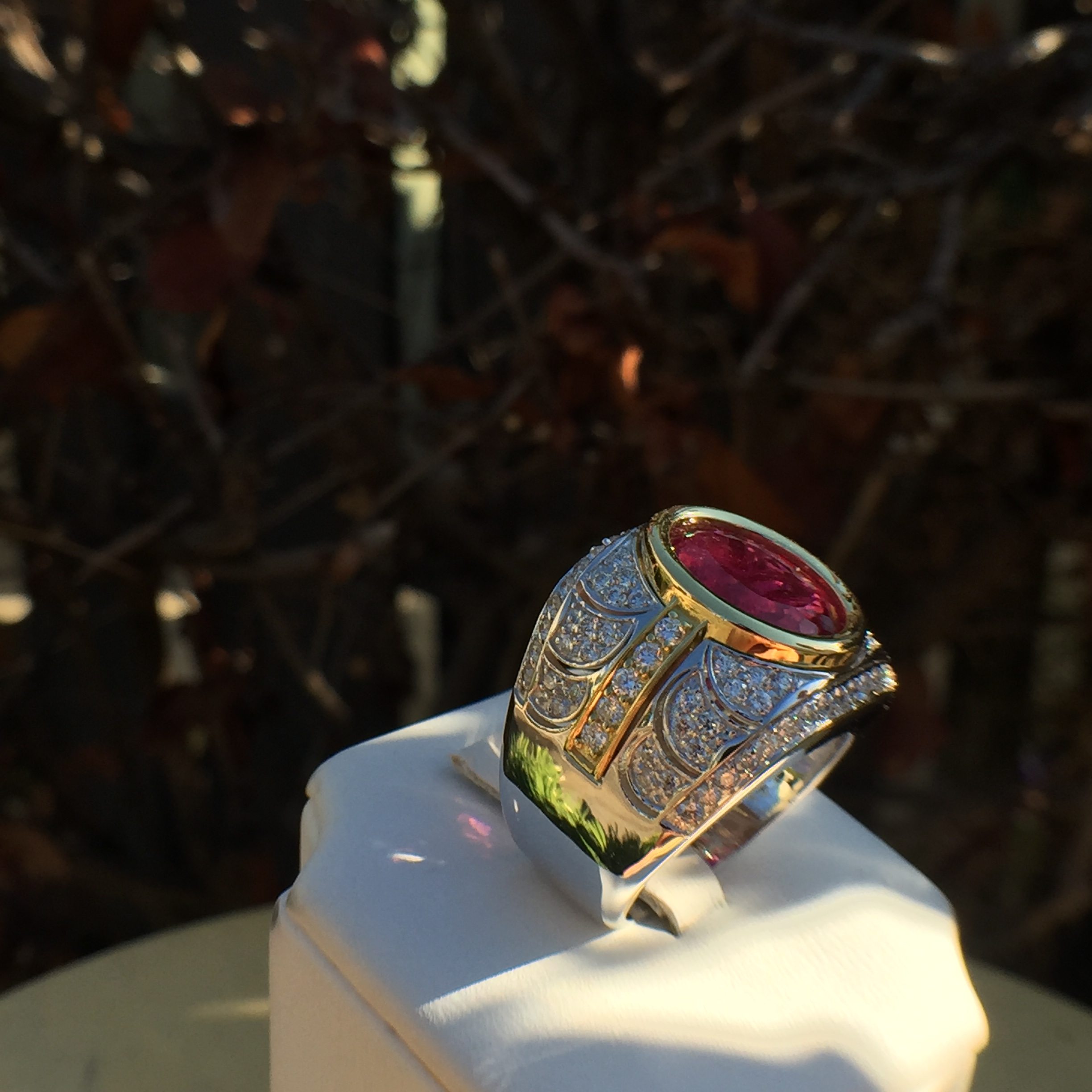 18k White & Yellow Gold 6.34ct Rubellite & VS Diamonds Ring - Image 13