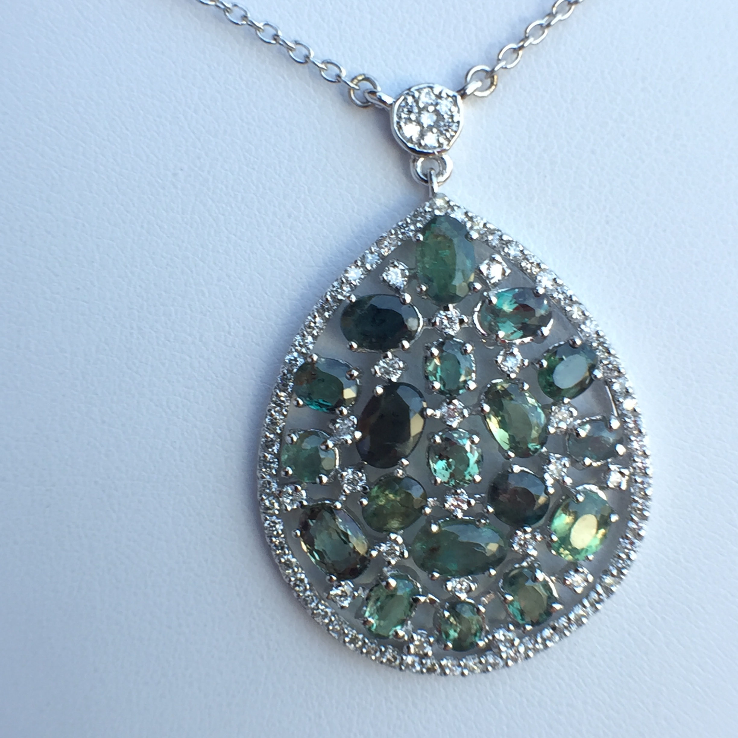 18k White Gold 8.83ct Alexandrite & Diamonds Necklace