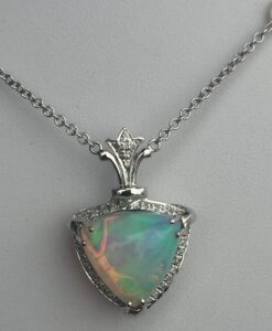 14k White Gold 8.79ct Opal & Diamonds Necklace