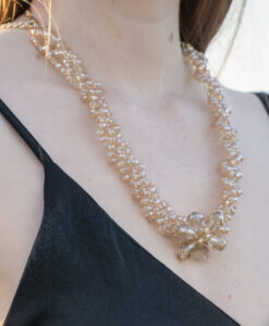 Exile pearl necklace